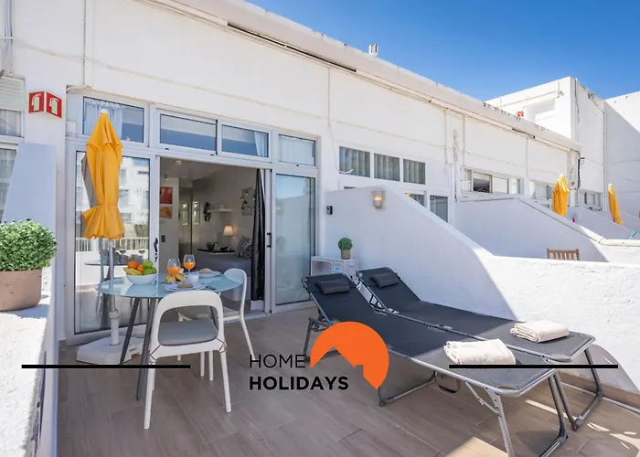 #255 Oura Cilla By Holidays *