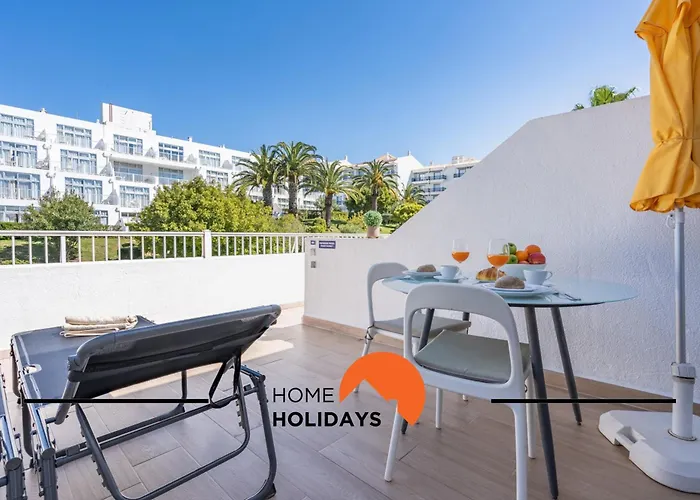 #255 Oura Cilla By Holidays *