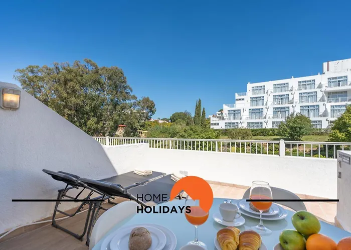 #255 Oura Cilla By Holidays *